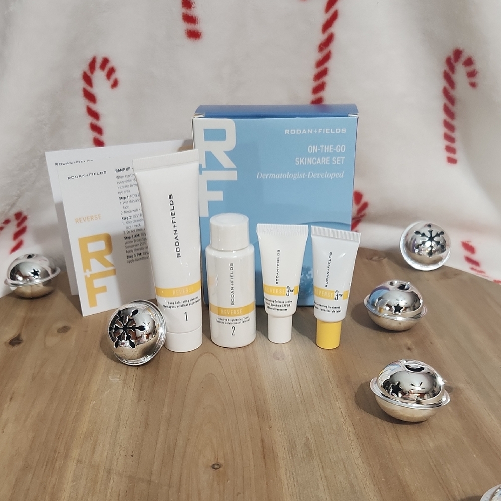 RODAN+FIELDS On The Go Skincare Set.